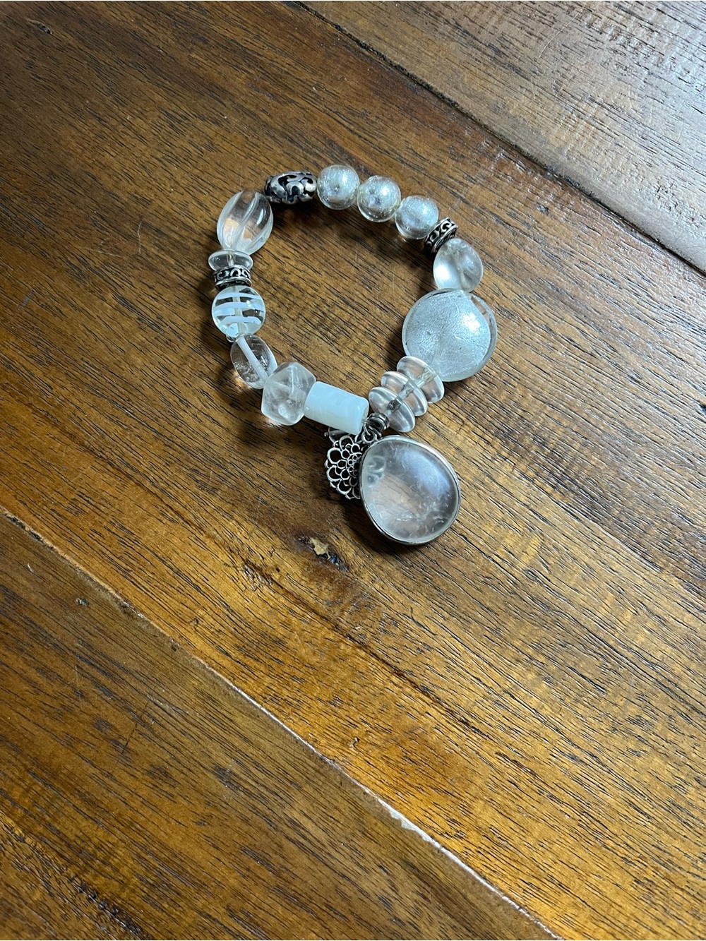 Silpada Clear and Silver Bead Stretch Bracelet